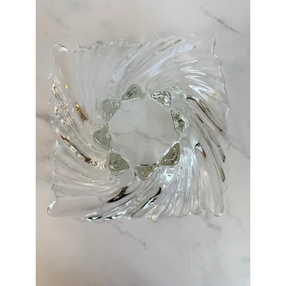 Mikasa Belle Epoque Crystal Swirled Ruffled 10.5